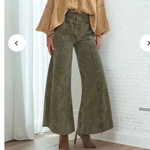 Wisteria  Lane  Corduroy Wide-Leg Olive Green Crop Pants